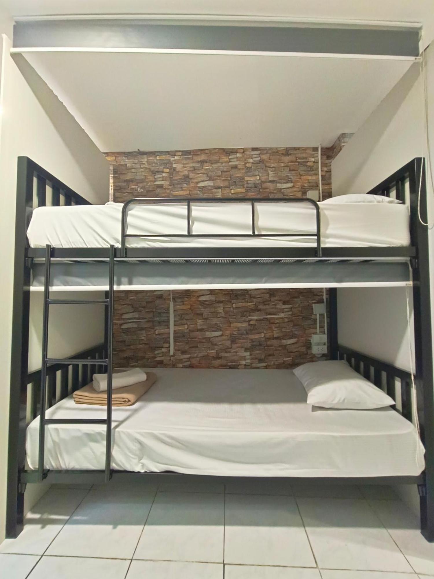 Cozy Rooms Asoke Bangkok Exterior foto
